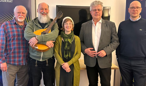 MAik Peggy Tim DMR 02 2023 WEB